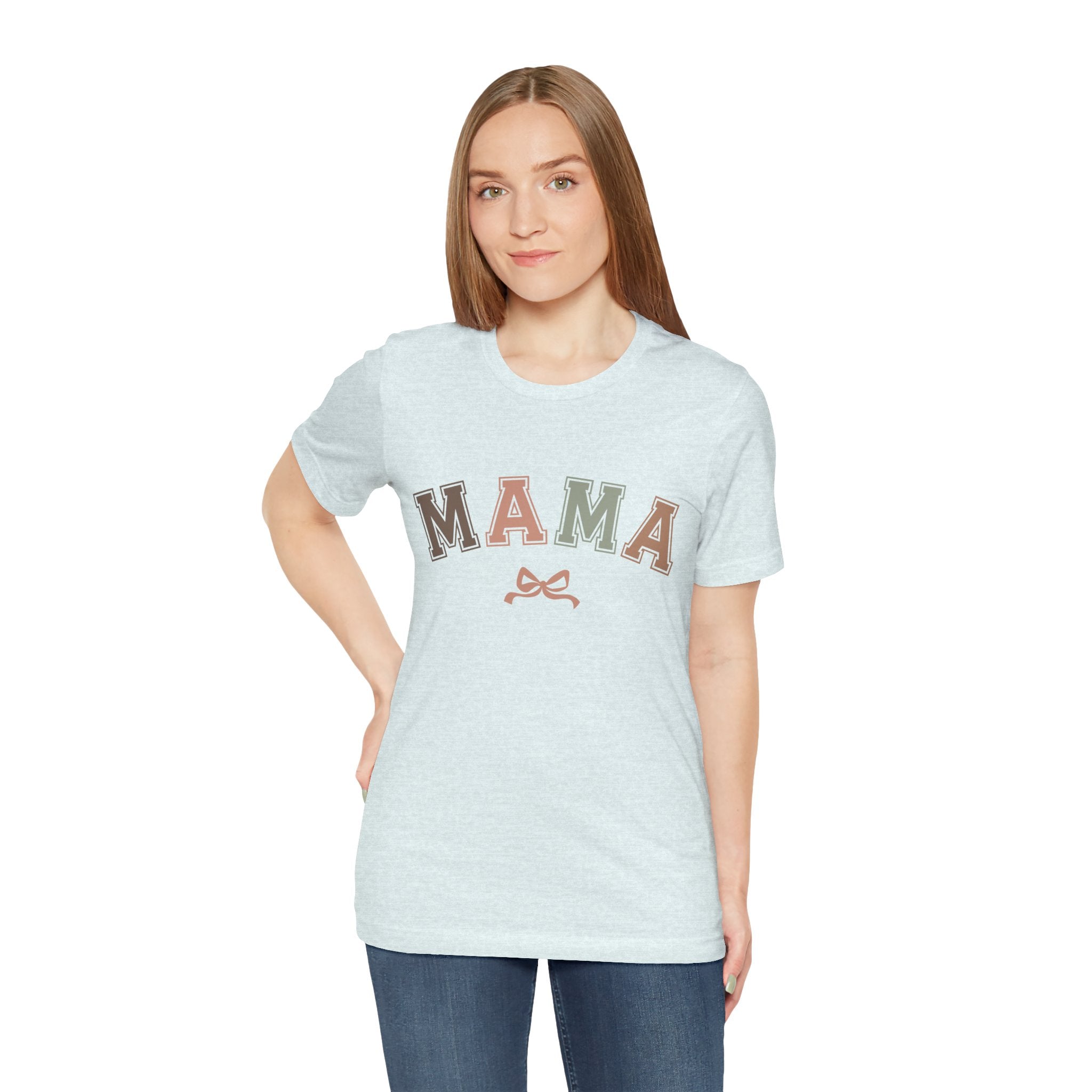 Mama arch text tee | Retro collegiate letters, small bow